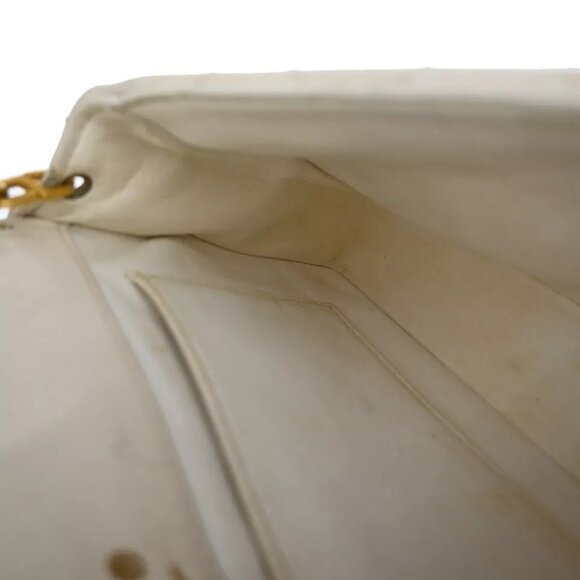 CHANEL CC Logo Matelasse Chain Shoulder Bag Leather White GHW - Picture 9 of 16